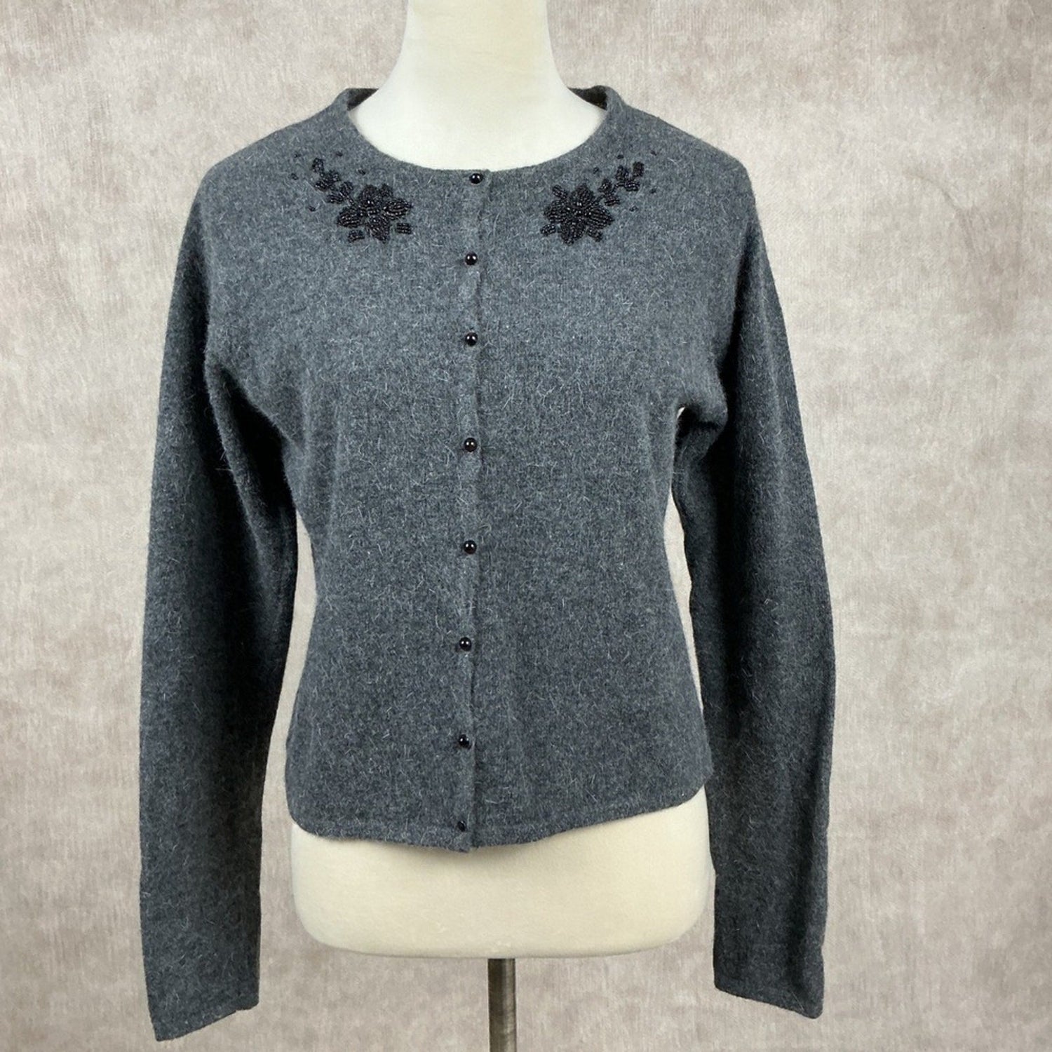 Sweaters / Cardigans